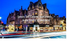 Central Luxury Apartment With Castle View
